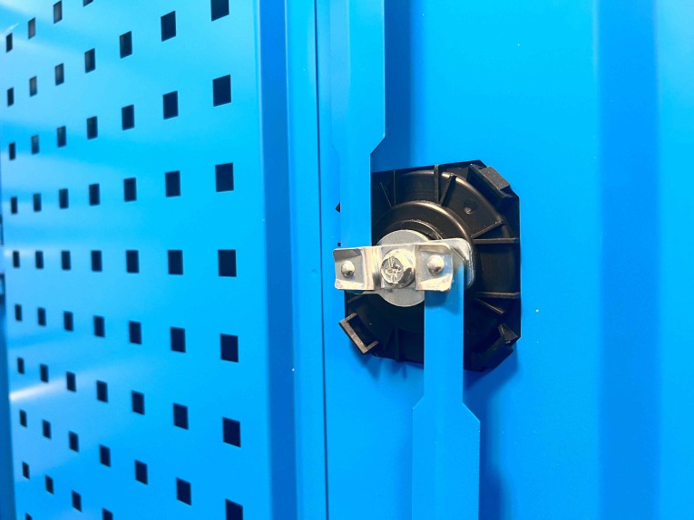 Шкаф инструментальный TNC 182.10B.2S купить в Калининграде