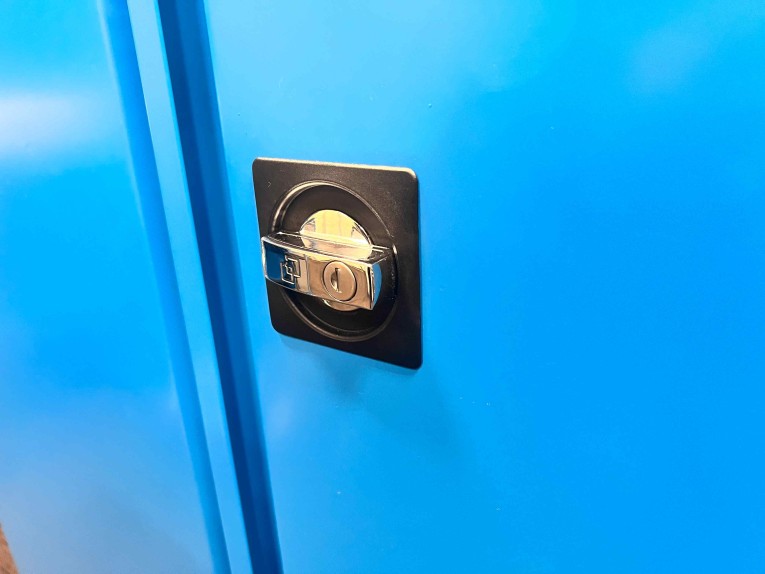 Шкаф инструментальный TNC 182.10B.2S купить в Калининграде