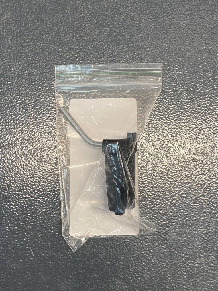 Крючок наклонный 50 мм купить в Калининграде Крючок наклонный 50 мм купить в Калининграде