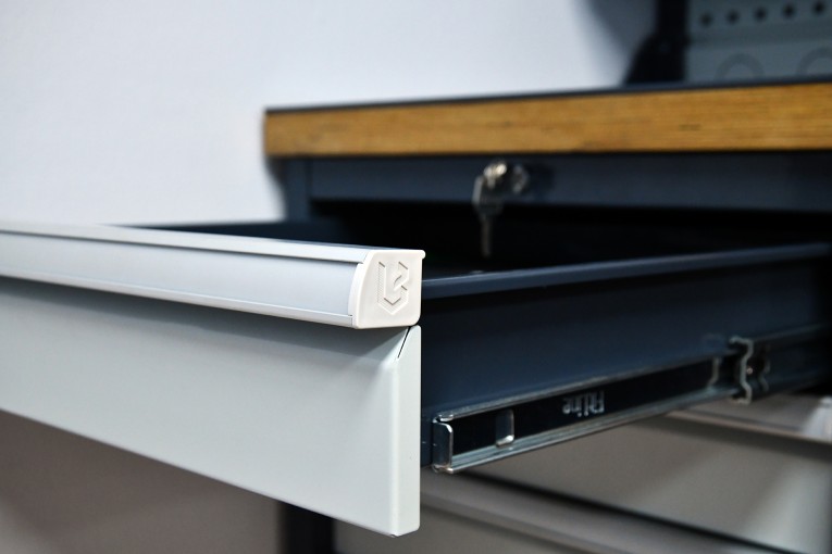 Верстак FBK 1551.17.3-1 купить в Калининграде