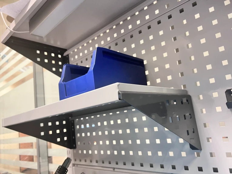 Верстак CTR 1232.S14.3-2 купить в Калининграде Верстак CTR 1232.S14.3-2 купить в Калининграде