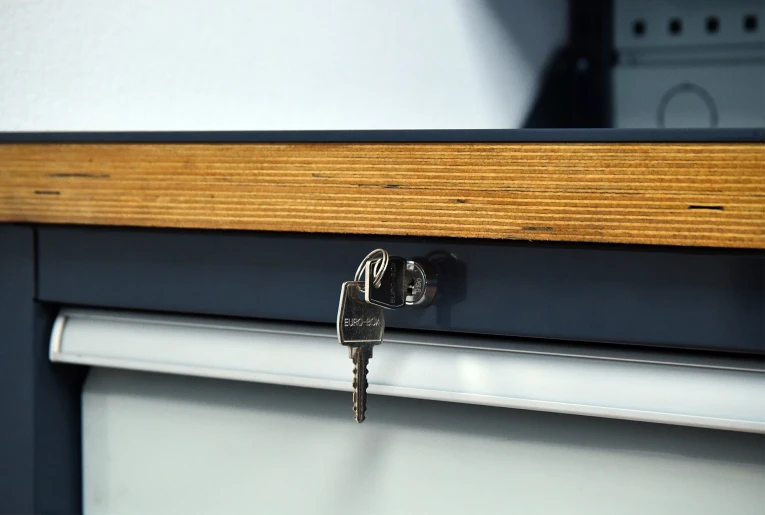 Верстак FBK 205.345 купить в Калининграде Верстак FBK 205.345 купить в Калининграде